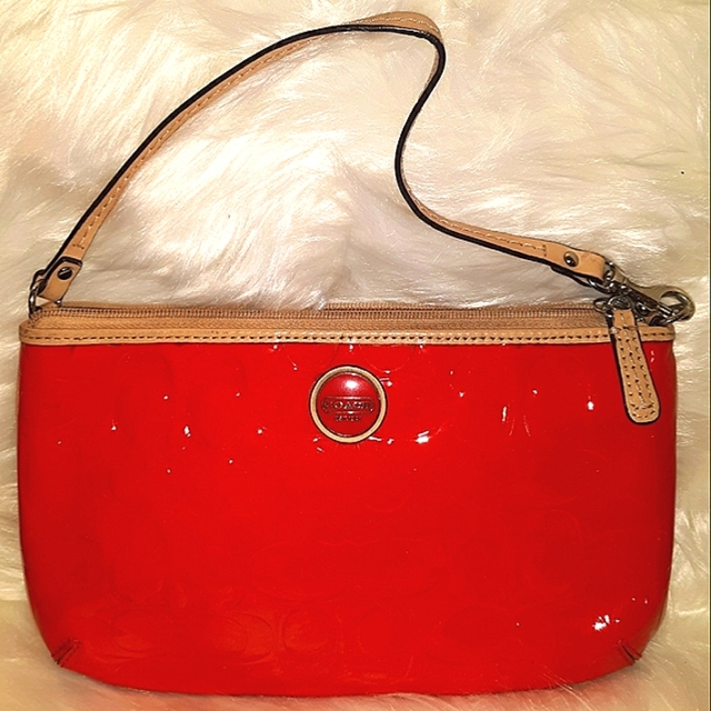 L@@K- Rare~COACH "Peyton" Large Striking Red Signature Embossed Leather Wristlet